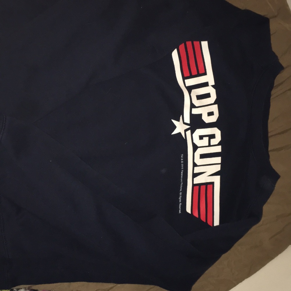 Long sleeve shirt/sweater